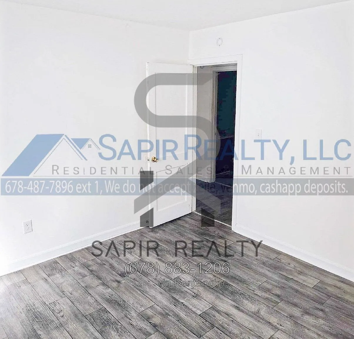 3 bed, 1.0 bath, 981 sqft, $1,000 — Photo 4
