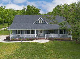 1422 E 370th Rd, Bolivar, MO 65613