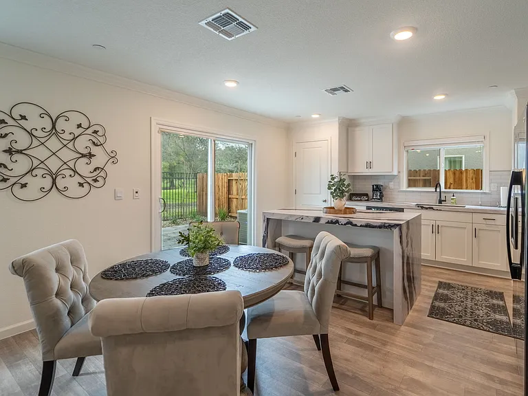 438 Miwok Ln — Photo 5