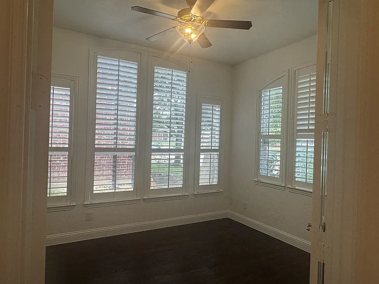 5967 Hidden Creek Ln — Photo 5