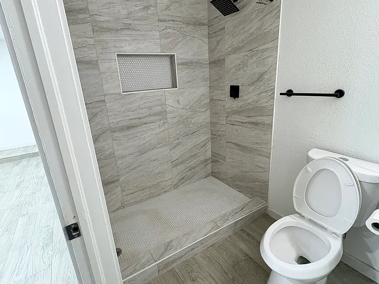 11100 Childress Ave — Photo 13