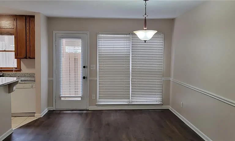4131 Quincey Ln — Photo 5