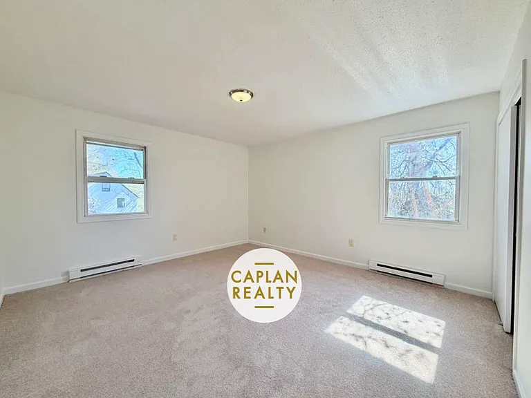 460 Whalley Ave #302 — Photo 6