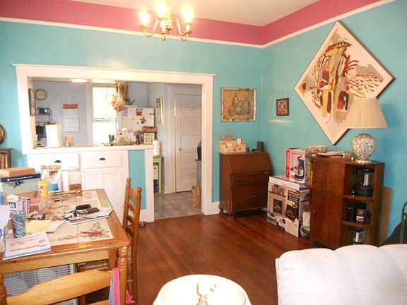 4th image of 1303 Dartmouth St