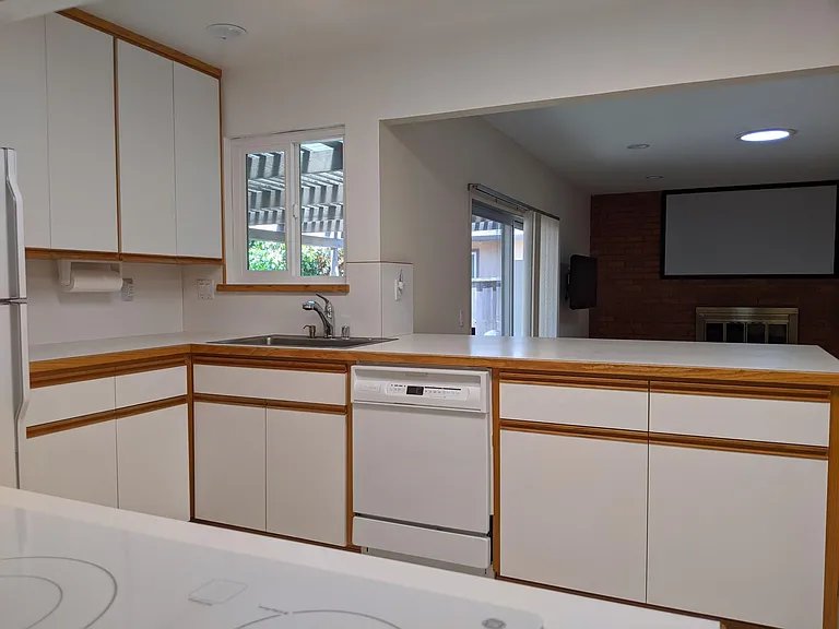 Kitchen connected to Family Room