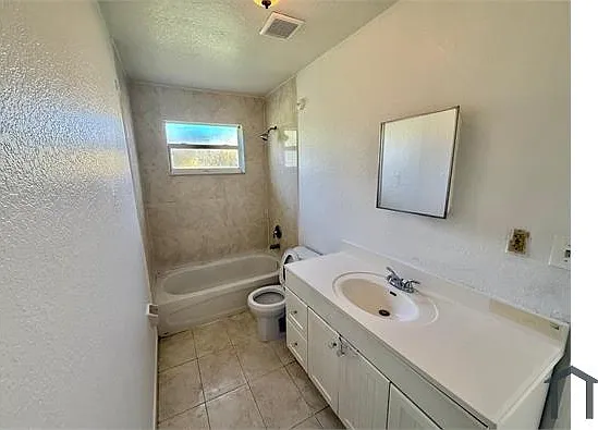 1325 NW 75th Ter — Photo 5