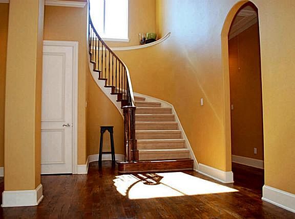 3rd image of 5157 Carnegie Dr
