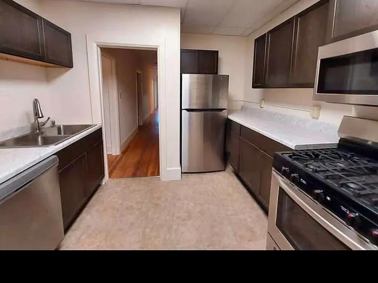 307 Stewart Ave #4 — Photo 4