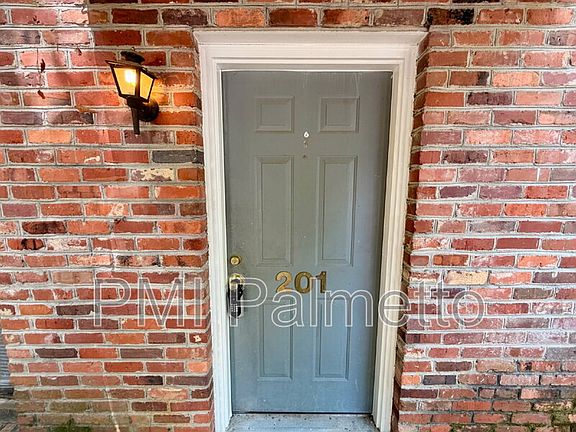 2nd image of 33 Chestnut Ferry Rd APT 201