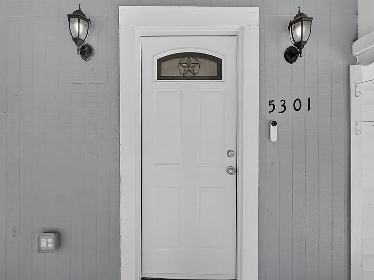 5301 Scoggins St — Photo 4