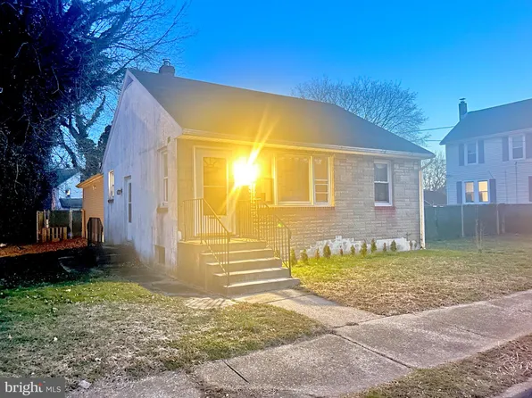 40 Elm St, Salem, NJ 08079