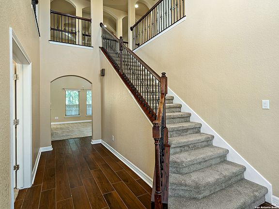 5th image of 8627 Kallison Arbor