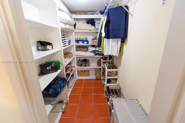 1621 Collins Ave #205 — Photo 25