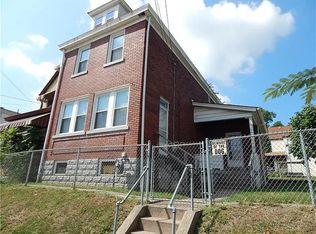 1226 Valley St, Mc Kees Rocks, PA 15136