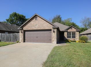 957 S Hoddle Pl, Fayetteville, AR 72701