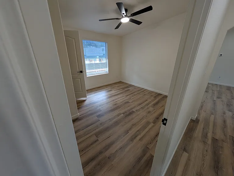Bedroom 2: x sq ft