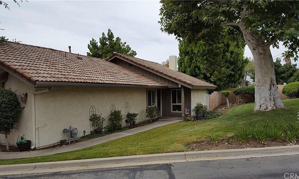 1st image of 181 Oak Forest Cir