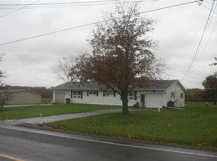 1069 McIvor Rd, Phelps, NY 14532