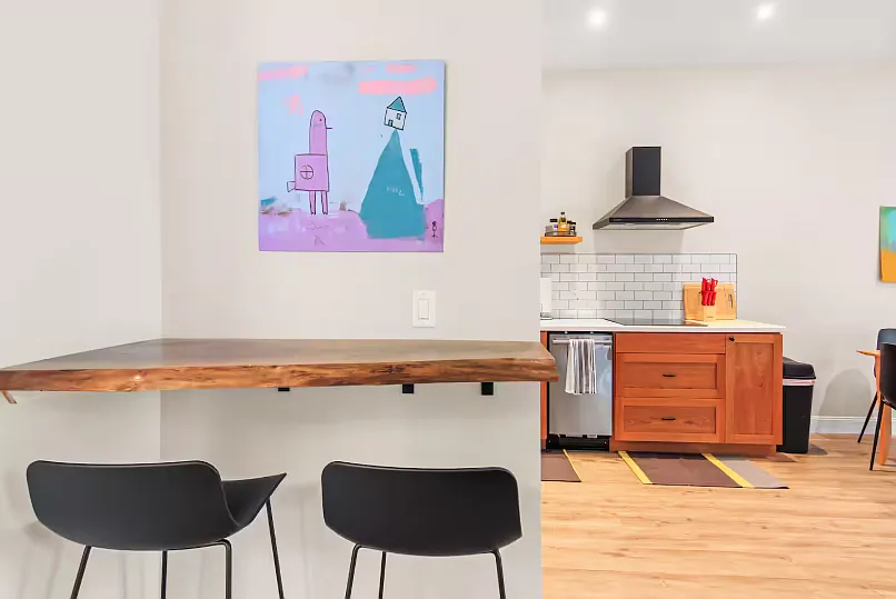 2 bed, 1400 sqft, $4,500 — Photo 2