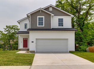 2904 River Ridge Rd, Des Moines, IA 50320