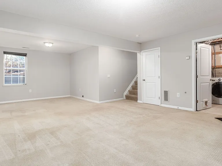 6342 Downwing Ln — Photo 30