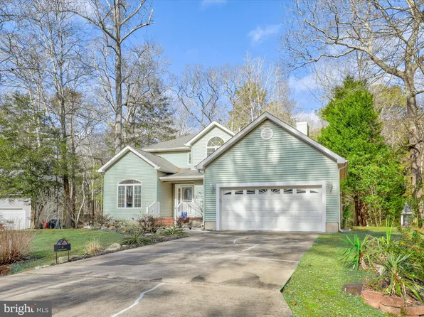 4 Fleet Ct, Ocean Pines, MD 21811