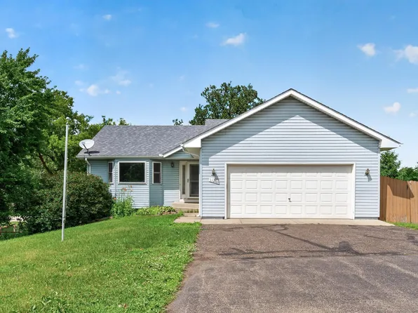 11264 Garnett Ct, Hanover, MN 55341