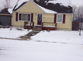 56 Maryknoll Dr, Lackawanna, NY 14218