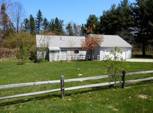 6769 W Warren Woods Rd, Three Oaks, MI 49128