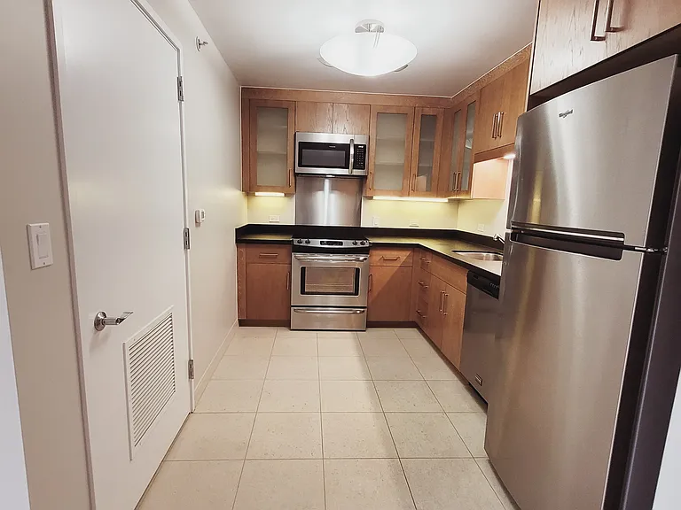 1009 Kapiolani Blvd #2801-1 — Photo 2
