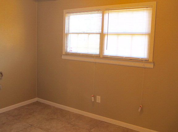 5th image of 1607 N Alleghaney Ave