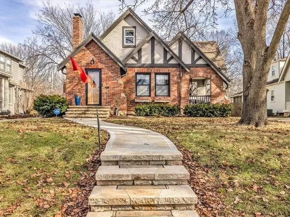 7547 Grand Ave, Kansas City, MO 64114