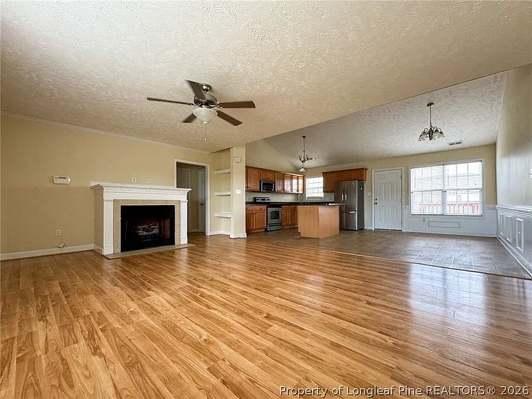316 Ivywood Ln — Photo 2