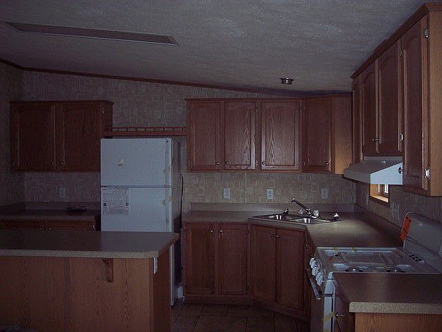 1st image of 23 Woodside Dr