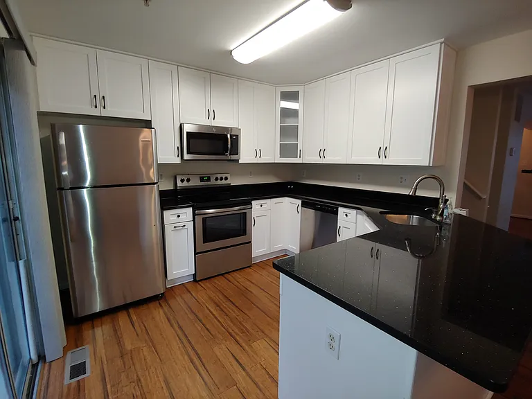 2660 Cedar Elm Dr — Photo 6