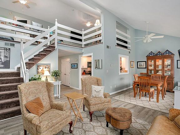 2nd image of 26 Prudence Crandall Ln #26