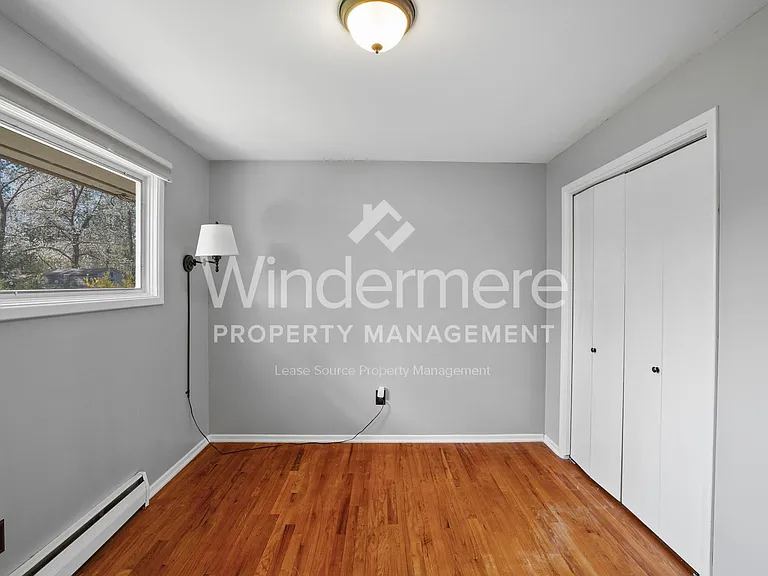 1706 E 38th Ave — Photo 8