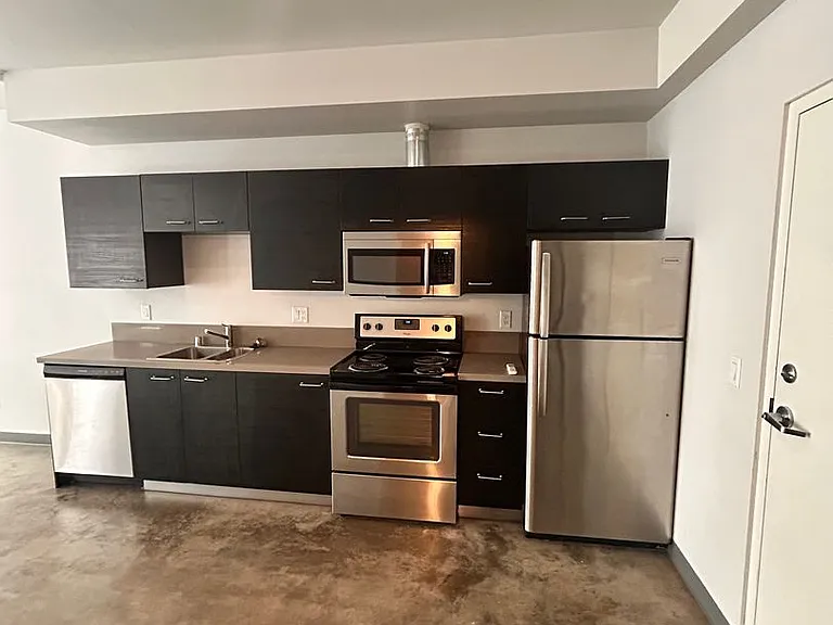 Habitat on 31st — Photo 1