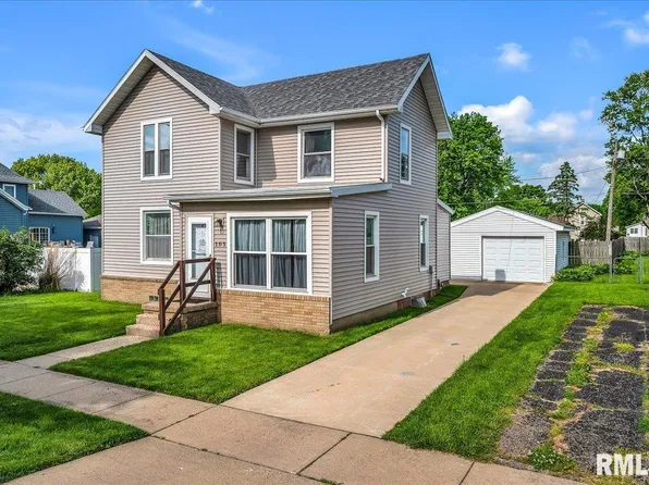 105 N 2nd St, Dunlap, IL 61525