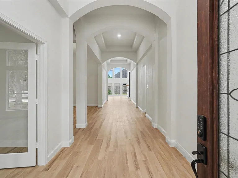 2905 Summer Cape Ct — Photo 2