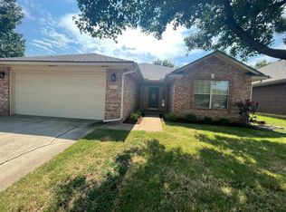 2904 Weymouth Way, Norman, OK 73071