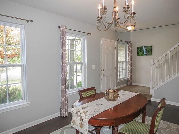 3rd image of 6229 Boyne Dr