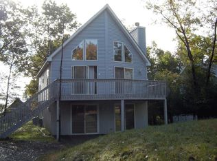 Westfall Dr, Dingmans Ferry, PA 18328