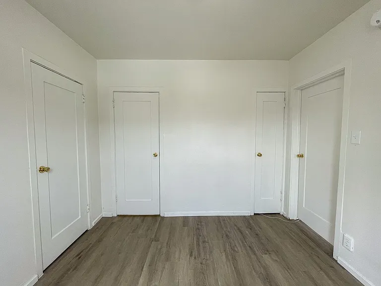 1450 W 39th St — Photo 25
