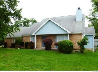 4180 Cypress Rd, Saint Ann, MO 63074