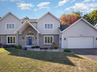 1030 Macintosh Dr, Rochester, NY 14626