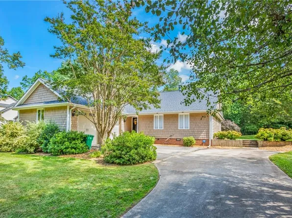 153 Tullyries Ln, Lewisville, NC 27023