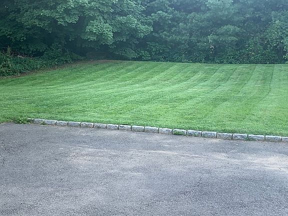 2nd image of 22 Bear Path Dr