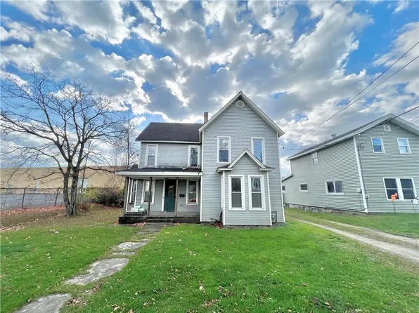 42 South St, Union City, PA 16438