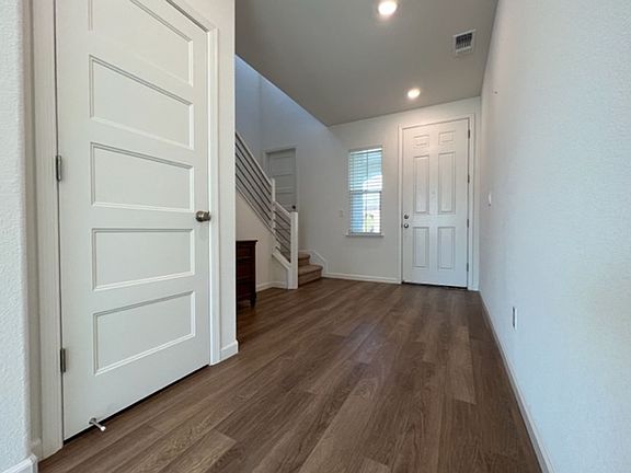 3rd image of 616 Pipa Ln